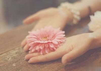 唯美伤感语录:有多少真心话,是以玩笑的方式说出去