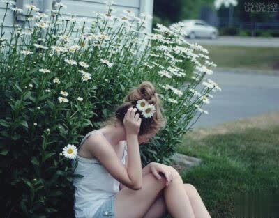 伤感说说大全：我会做到不打扰，不然怎对得起你的刻意躲藏