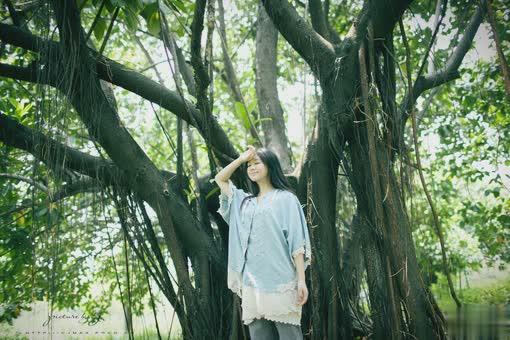 2018伤感唯美女生说说 除了梦以外的地方我再没见过你1