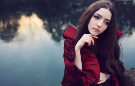 读起来让你不自觉泪流满面的伤感说说 早知如此绊人心何如当初莫相识